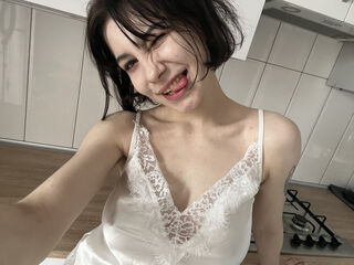 camslut masturbating LesterCaltabiano