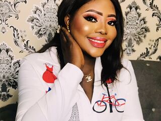 girl showing pussy LoloDave