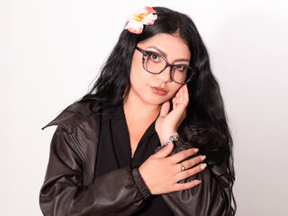naked camgirl picture LunaBlur