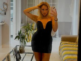 chatrubate cam girl picture LunaVeller