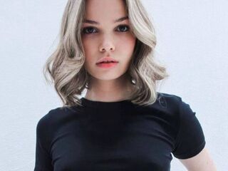 naked girl with webcam MarielMessina