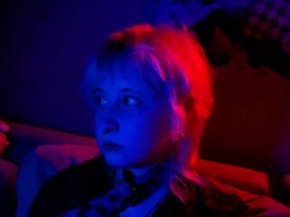 cam girl playing with dildo MayLeaf