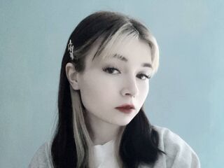 naked cam girl masturbating with vibrator MelissaLey