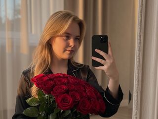 adult web cam MelissaMyla