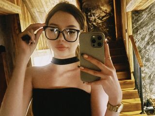 camgirl porn webcam MiaForester
