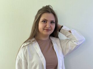 fingering girl chatroom MildaTaddio