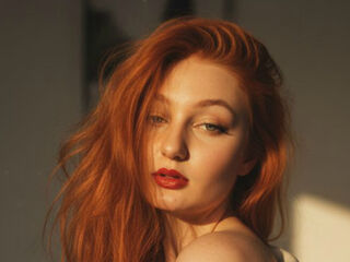 webcam pic NicoleReds