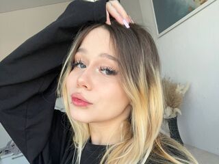girl cam RegeniaCorrela