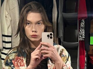 anal web cam sex RubyRedkis