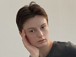 live webcam model RufinaTavolario