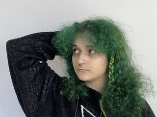 naked girl with webcam fingering SamellaMagowan