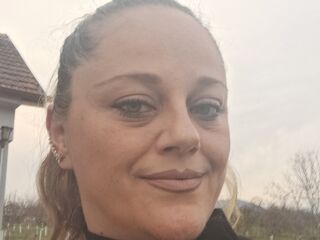 camgirl chatroom SandyMandy