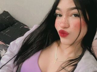 camgirl spreading pussy SharitGomez