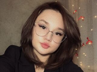 camwhore masturbating with vibrator ShielaQuam