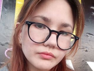 nude cam girl photo SilvanaTopps