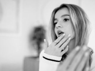 sexy camgirl picture StaceeyBrown