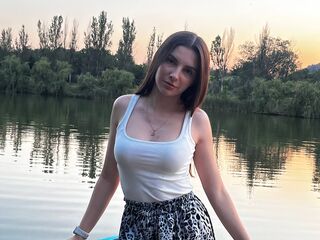 naughty camgirl SunniPeavler