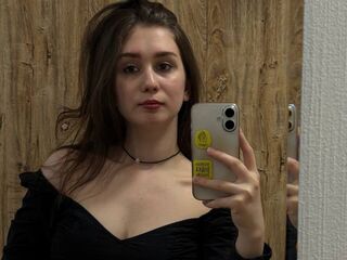 cam girl playing with dildo TerrilynTuckerma