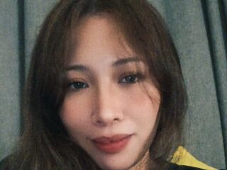 naked cam girl ThylaMax