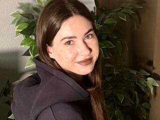 beautiful webcamgirl TrinaJarocki