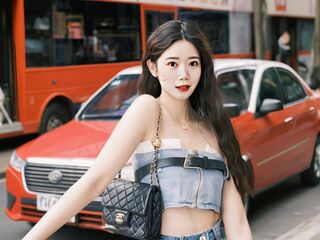hot striptease webcam YiyiChen